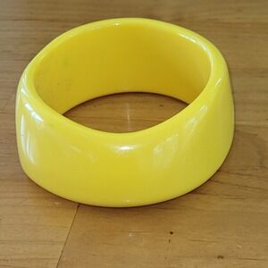 Chunky Yellow Acrylic Resin Bangle Bracelet Wide Mod 2.5 Inch 79g